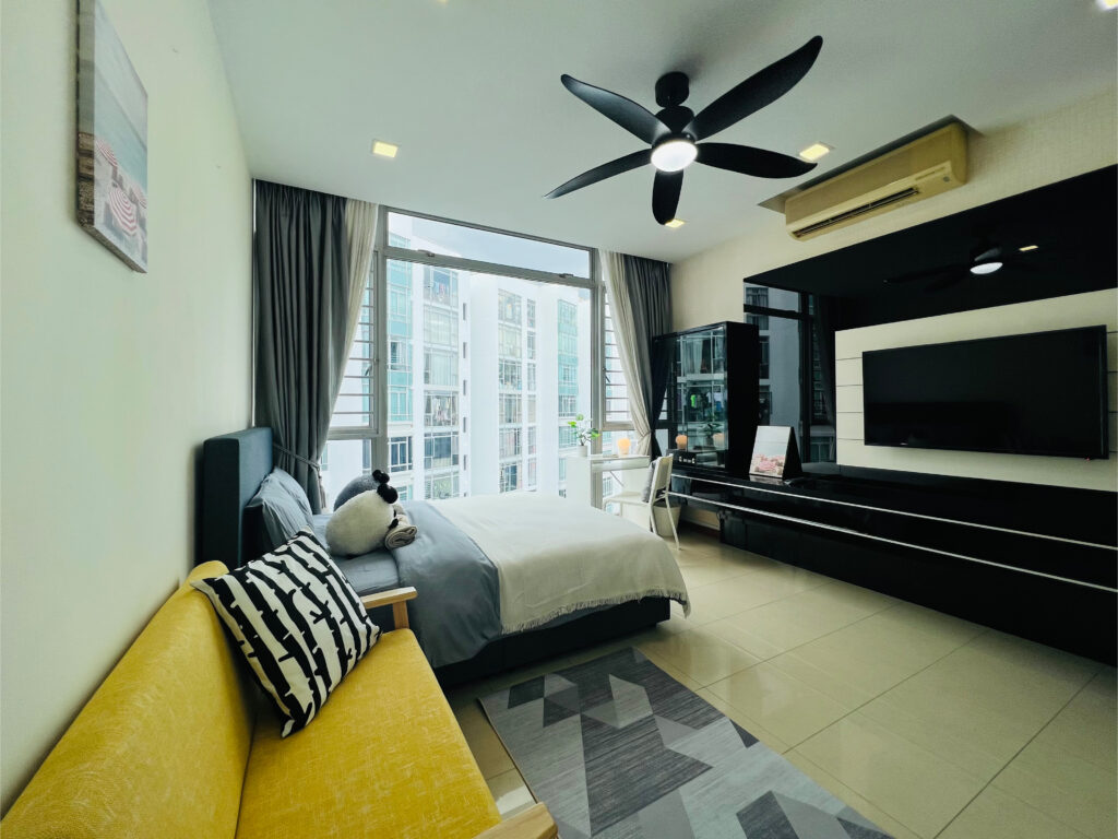 Fully Furnished, Comfy and Affordable Common Room For Rent near Lakeside MRT, Jurong West, The Lakeshore - Great Location and Amenities