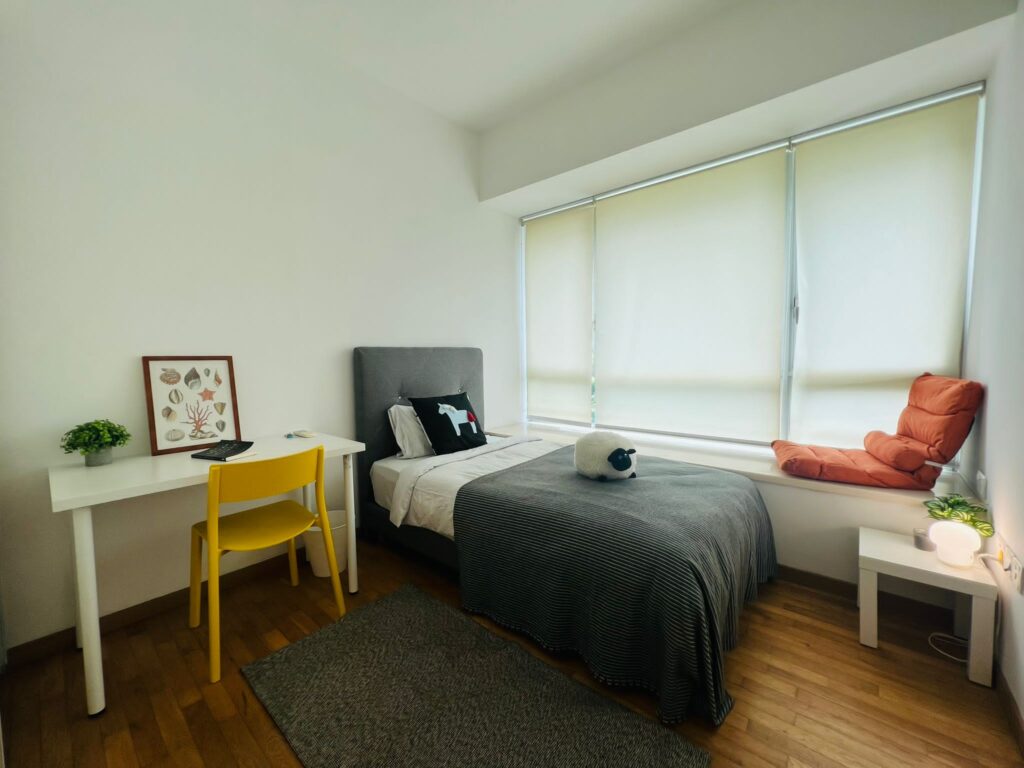 Fully Furnished and Affordable Common Room for Rent near Pasir Ris MRT, Livia Condo - Great Location and Amenities