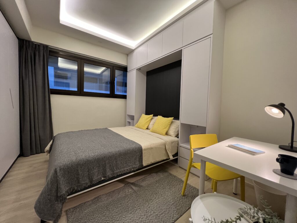 Fully Furnished and Comfortable Common Room For Rent in Tanjong Pagar, International Plaza - Great Location and Amenities