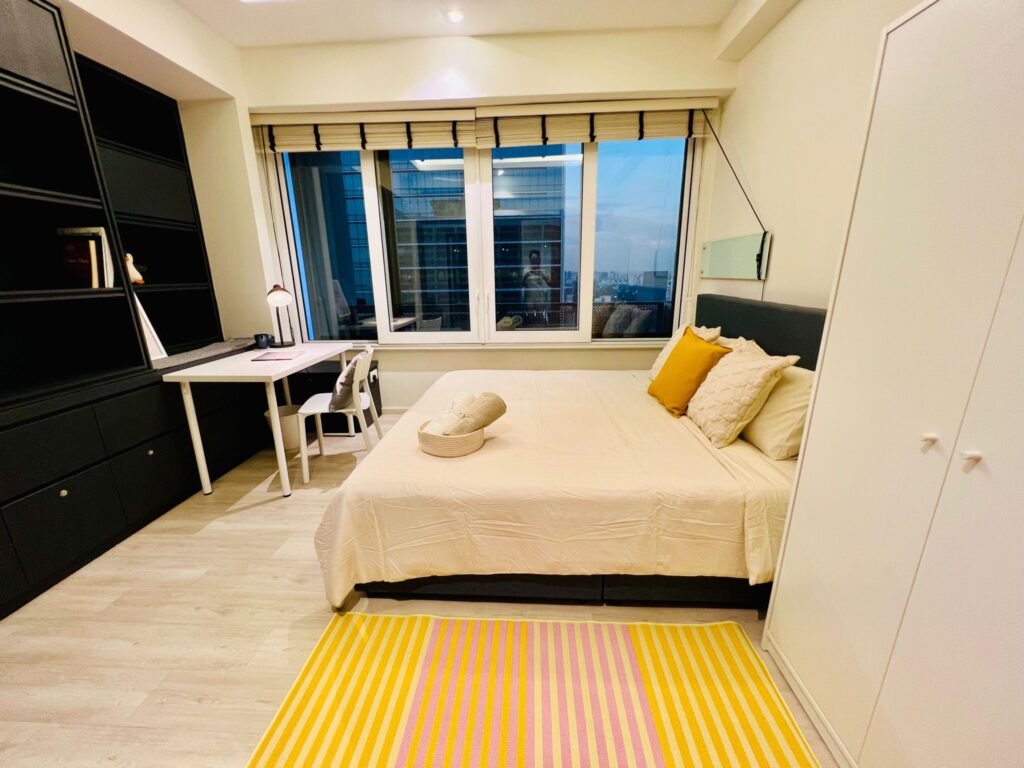 Fully Furnished Master Room For Rent For Couples in Tanjong Pagar, International Plaza - Great Location and Amenities