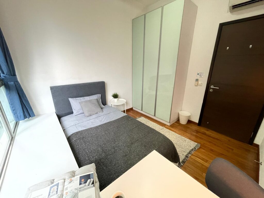 Fully furnished and Affordable Common Room for Rent in Novena, Central Singapore, Suffolk Premier - Great Location and Amenities