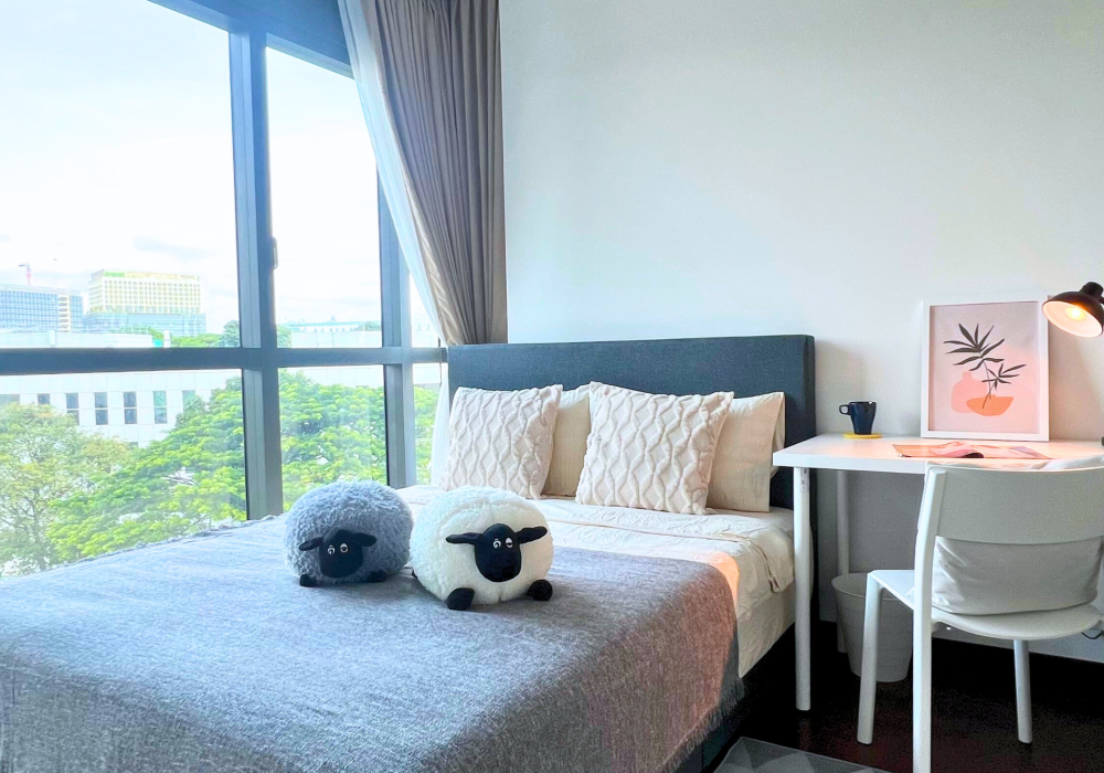 Fully Furnished and Spacious Master Room for Rent for Couples in Kent Ridge, Buona Vista, One-North, Normanton Park - Great Location and Amenities